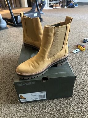 Timberland Tan Chelsea Lug Boots